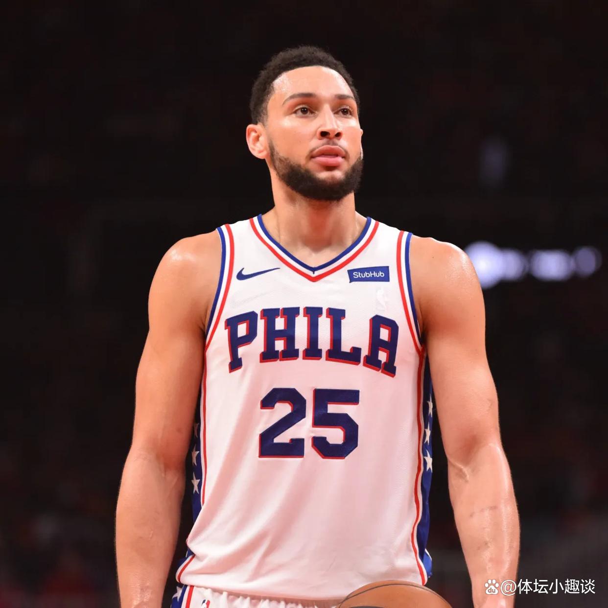 球友会在线登入:黄蜂官方公布新规，冲击季后赛引发争议，西蒙斯球迷热议！